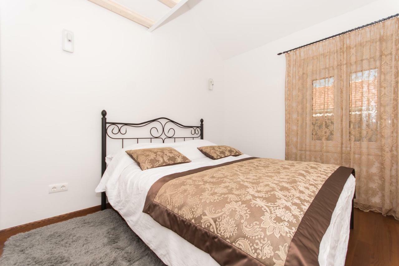 Villa Hurem Trogir Eksteriør billede