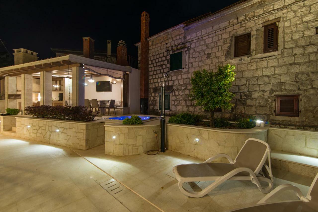 Villa Hurem Trogir Eksteriør billede