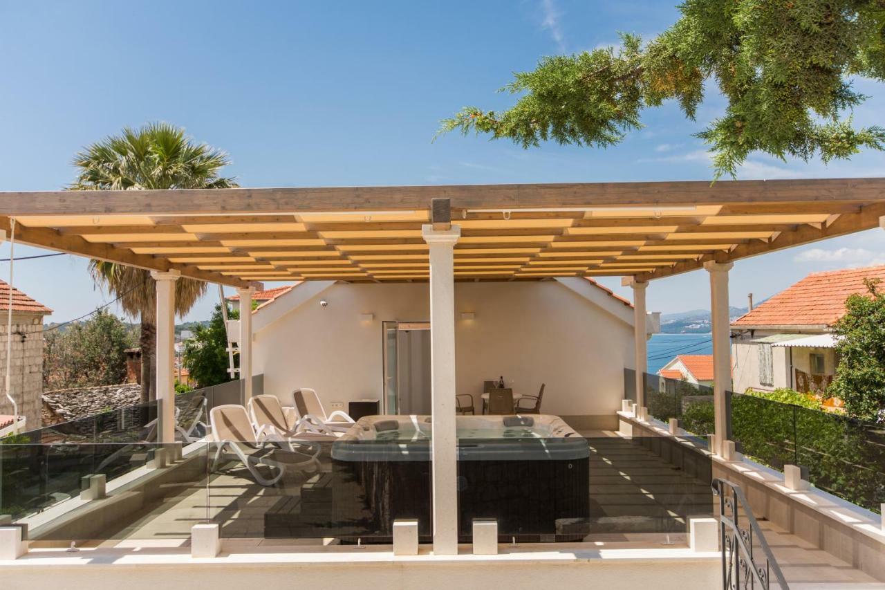 Villa Hurem Trogir Eksteriør billede